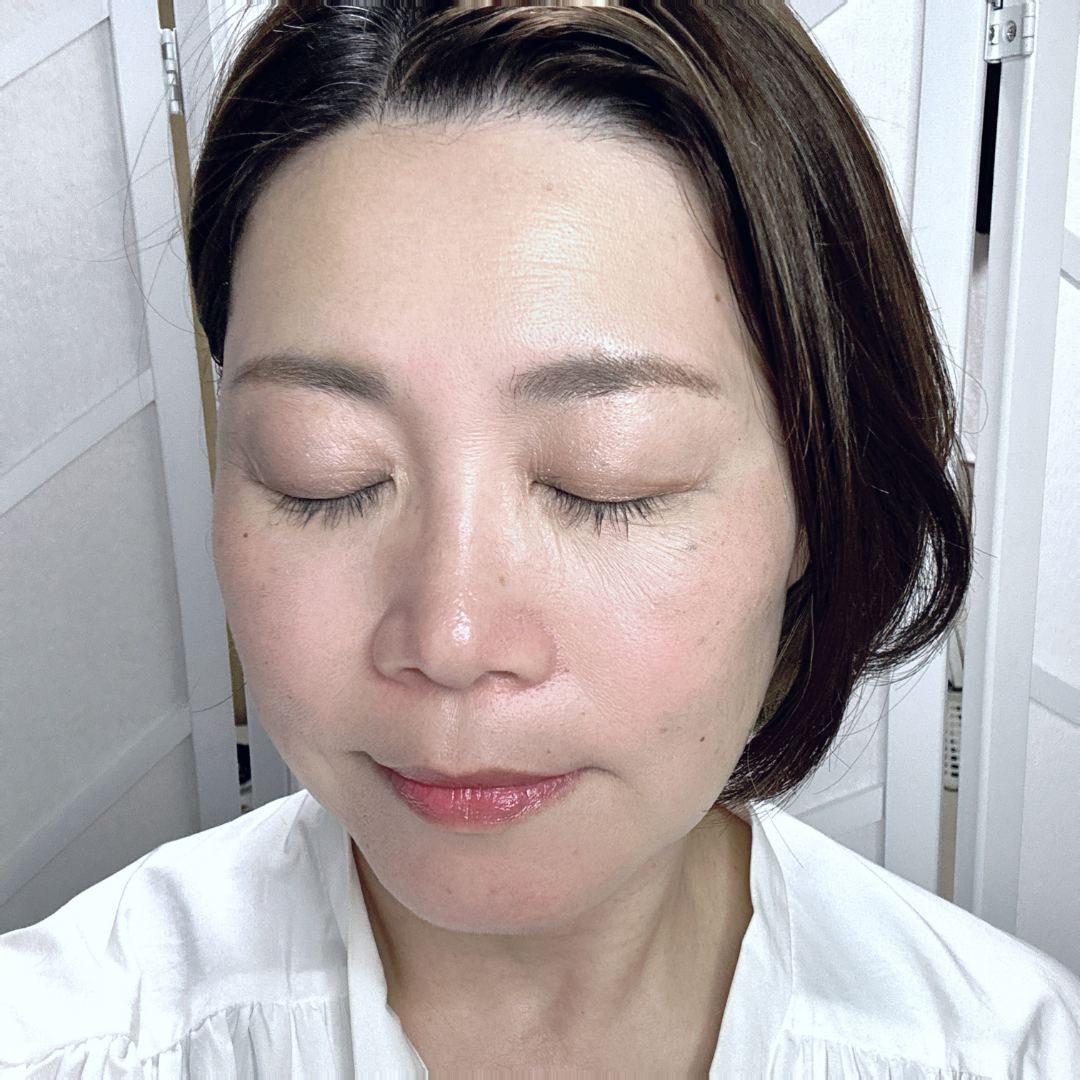 【ブログ】【写真解説付き】しっとり艶美肌になるベースメイクの作り方 | Poai onlne Blog